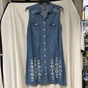 Bit & Bridle Blue Sleeveless Dress with White Patterns